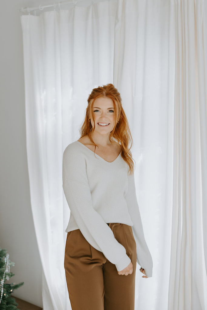 Back Bow V-neck Sweater - Cream