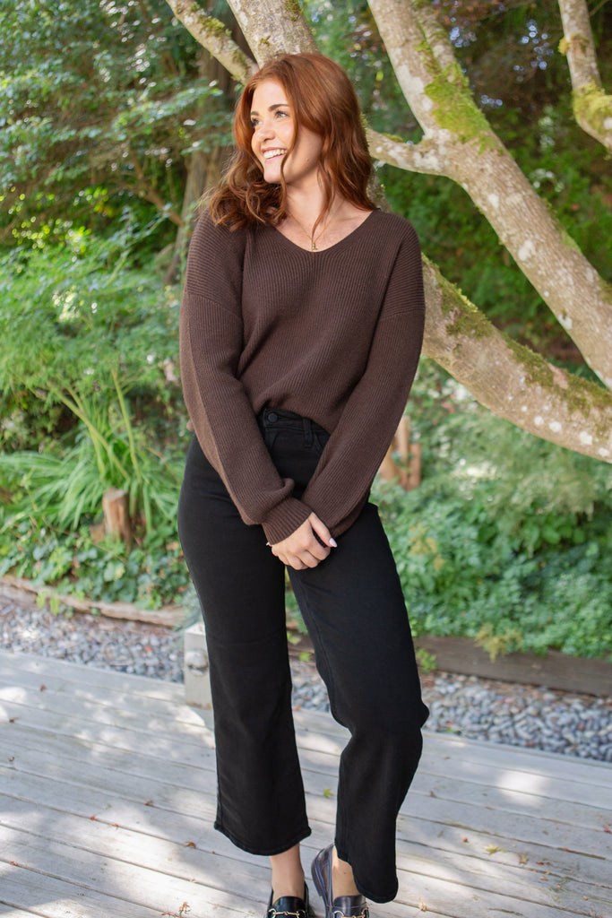 Back Bow V-Neck Sweater - Brown