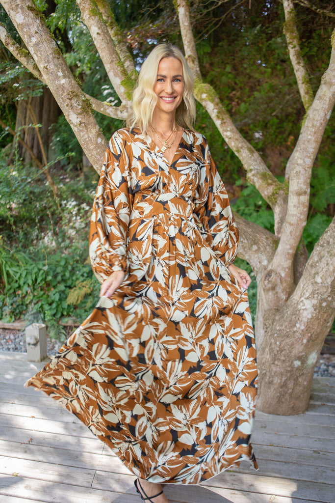 Dolman Sleeve Printed Tie Maxi - Cognac