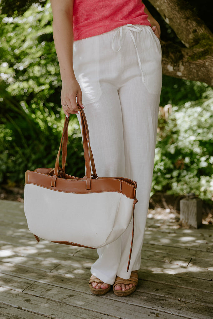 The Canvas Tote - Tan