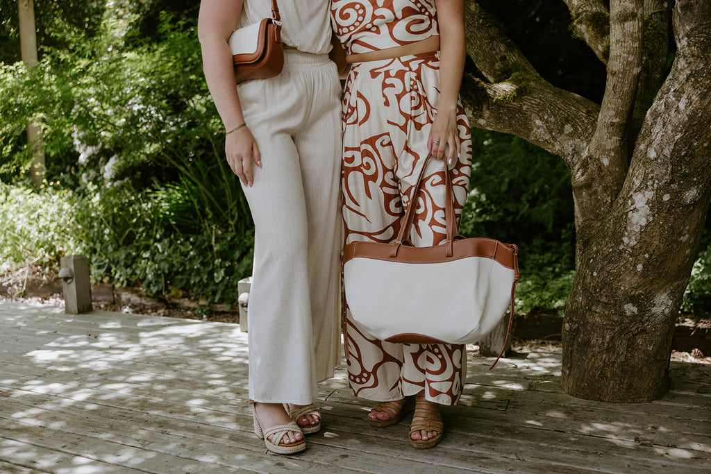 The Canvas Tote - Tan