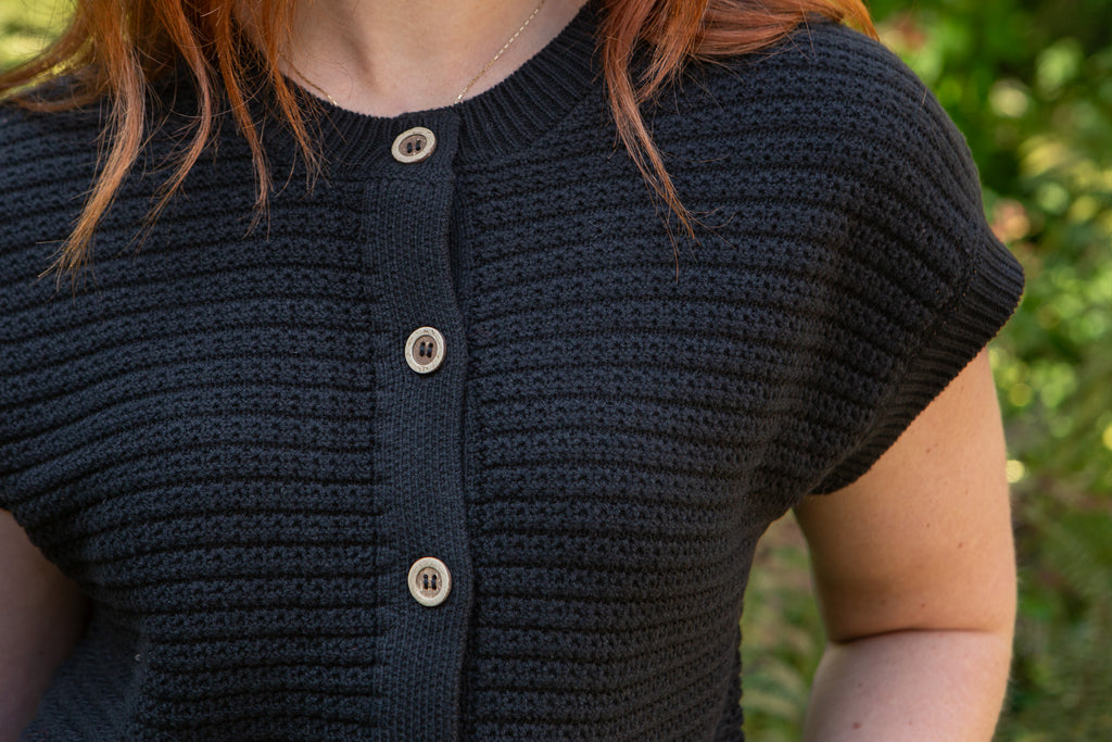 Cap Sleeve Knit Vest - Black