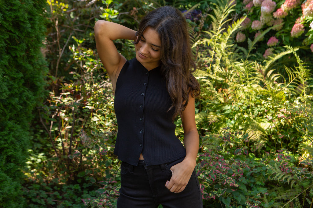 Button Up Knit Vest - Black