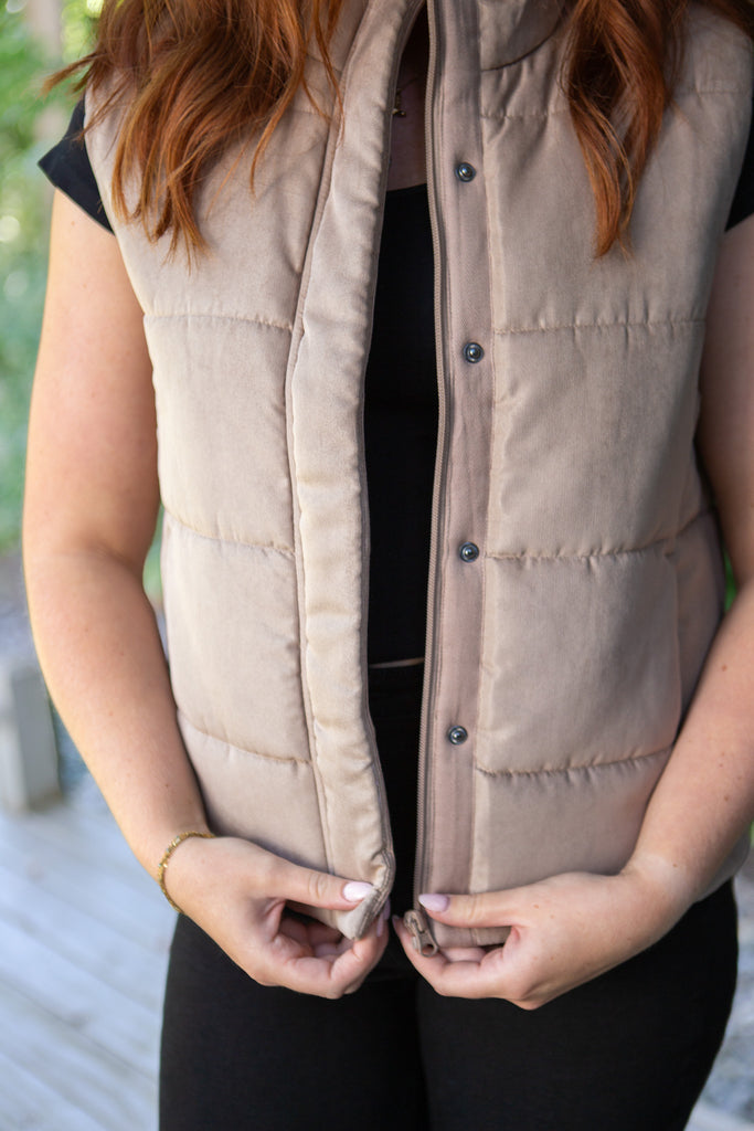 The Payton Vest - Mocha