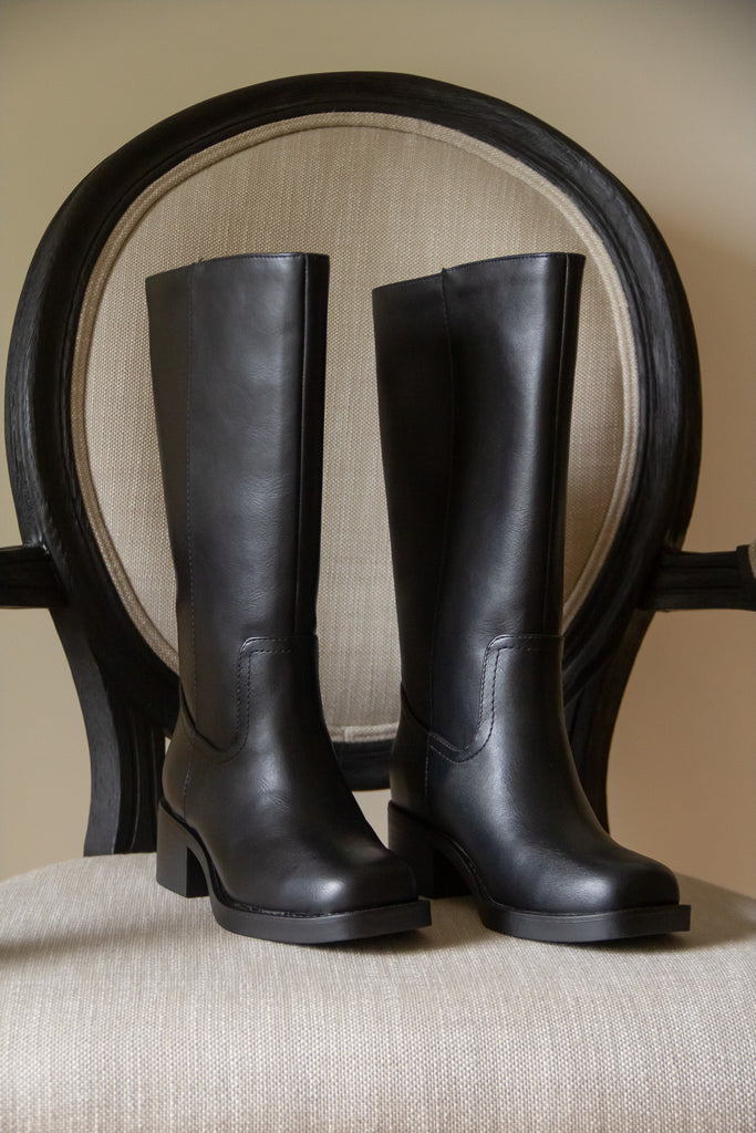 Square Toe Classic Boot - Black