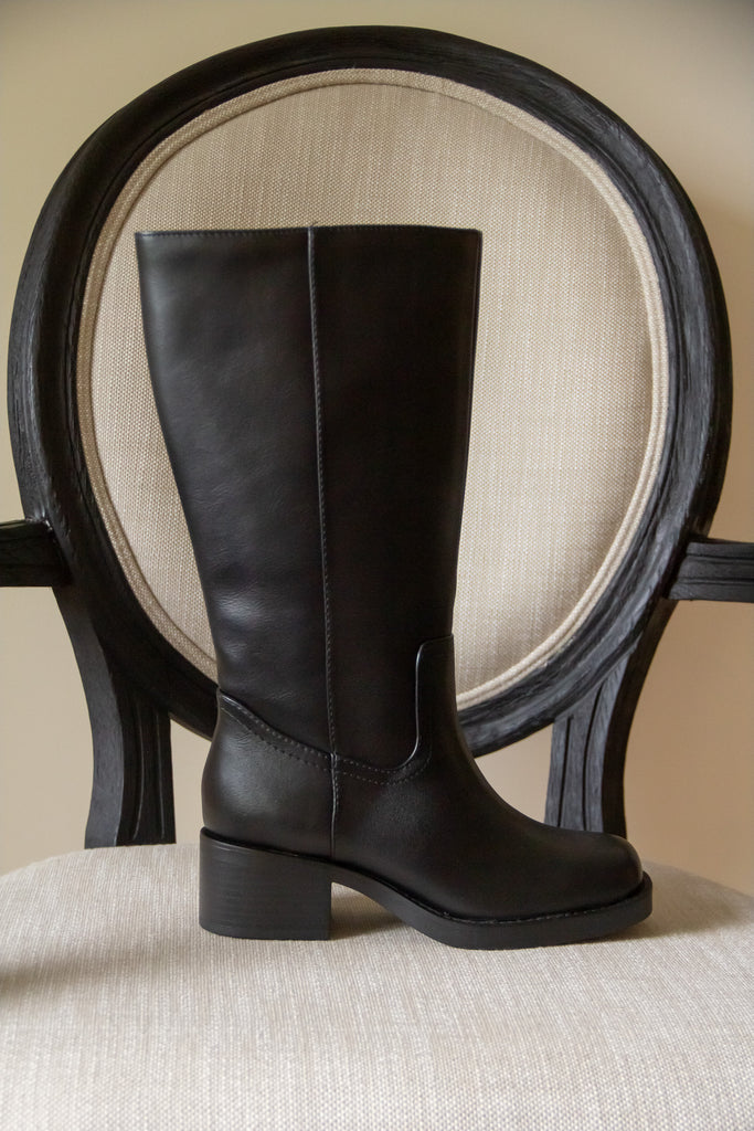 Square Toe Classic Boot - Black