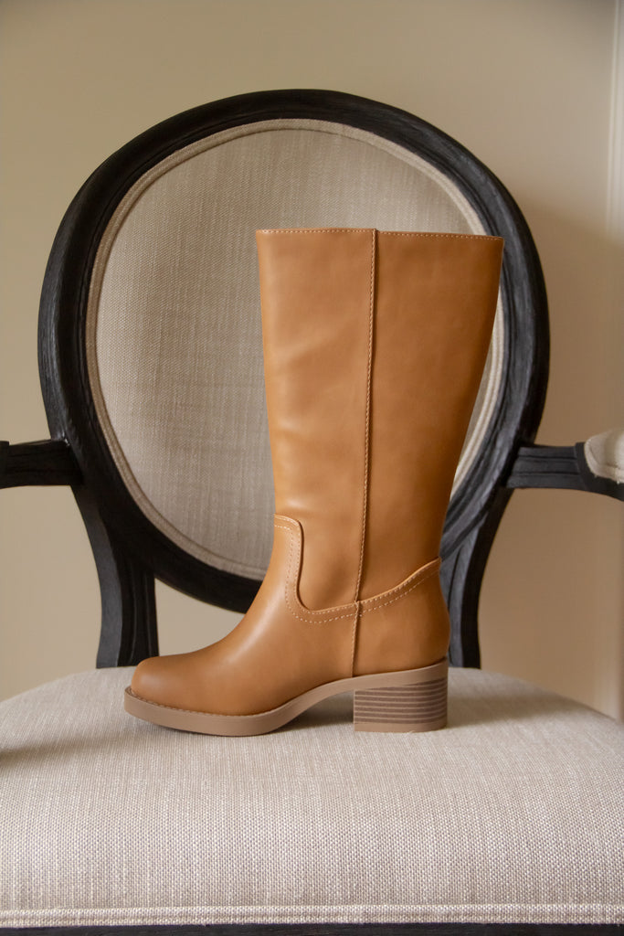 Square Toe Classic Boot - Cognac