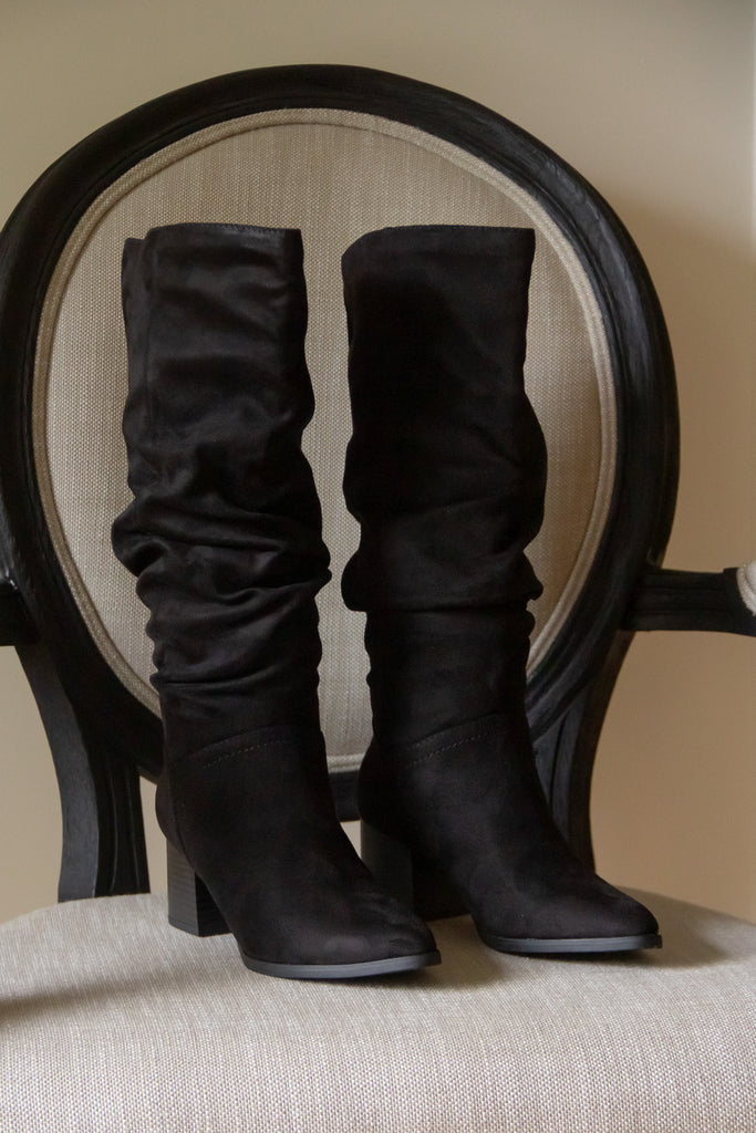 The Fall Slouch Boot - Black