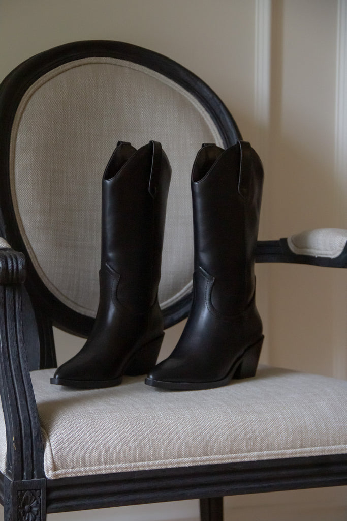 The New Cowgirl Boot - Black