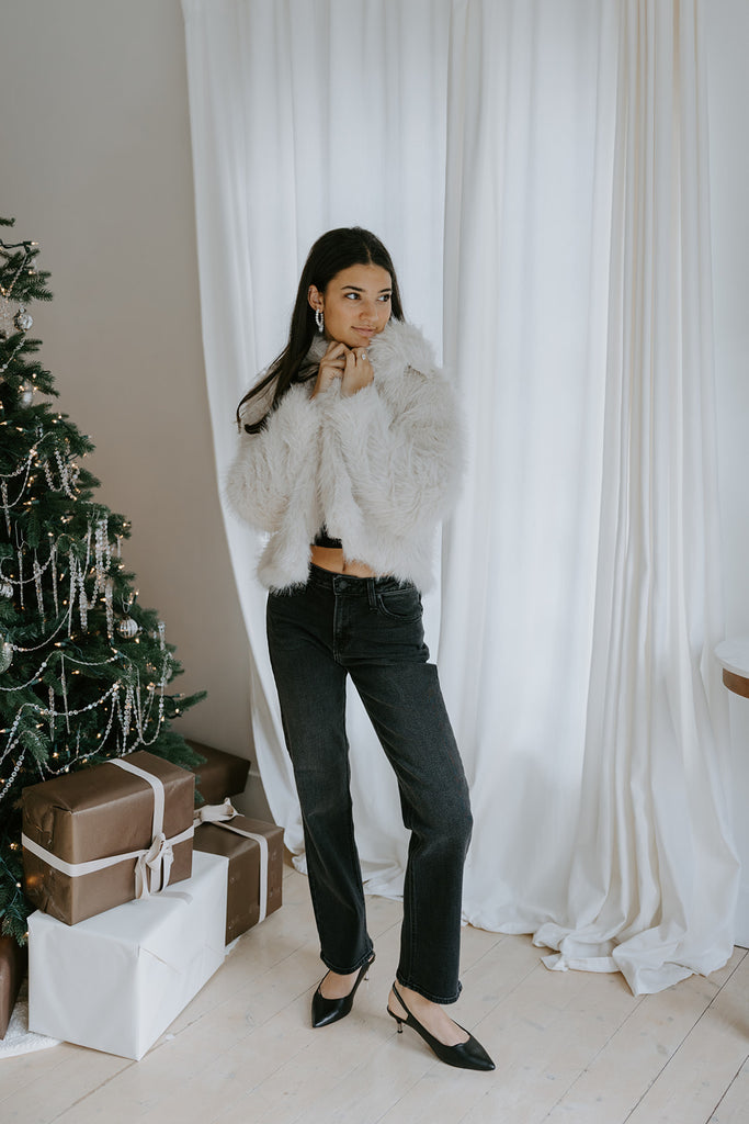 The Elevated Classic Faux Fur Jacket - Cream