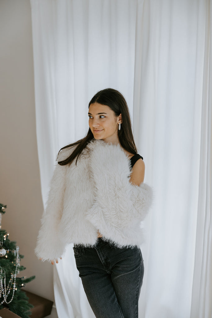 The Elevated Classic Faux Fur Jacket - Cream