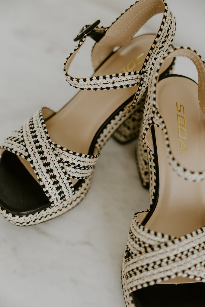 Woven Block Heel Sandal - Black