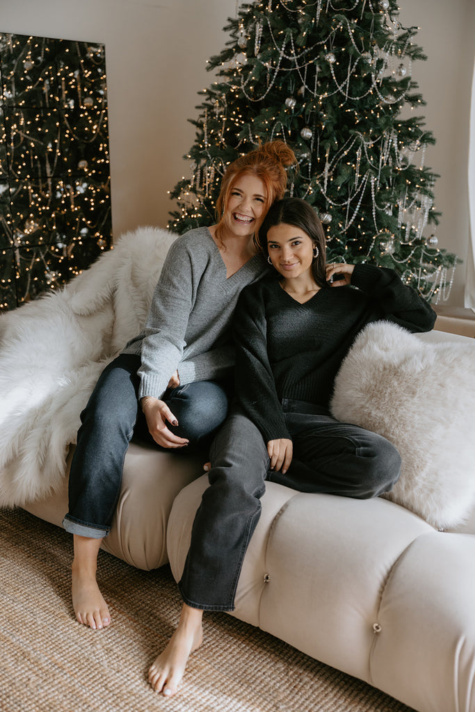 Vneck Pull Over - Black