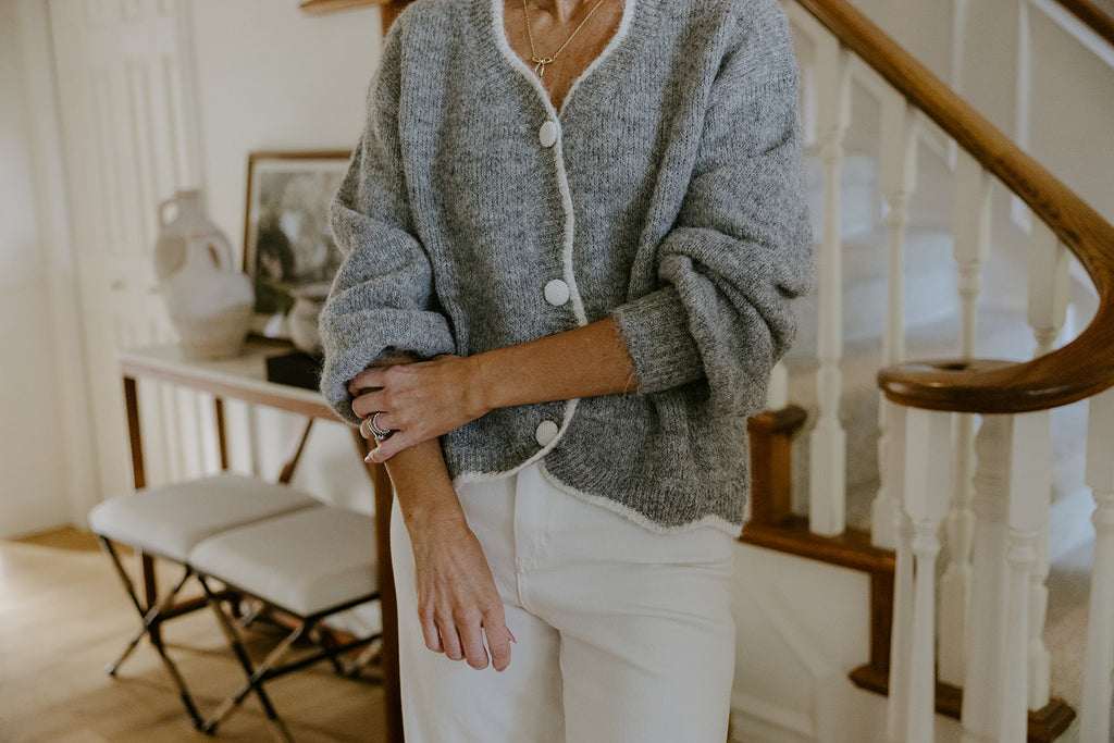 Scalloped Sweater With White Trim - Grey