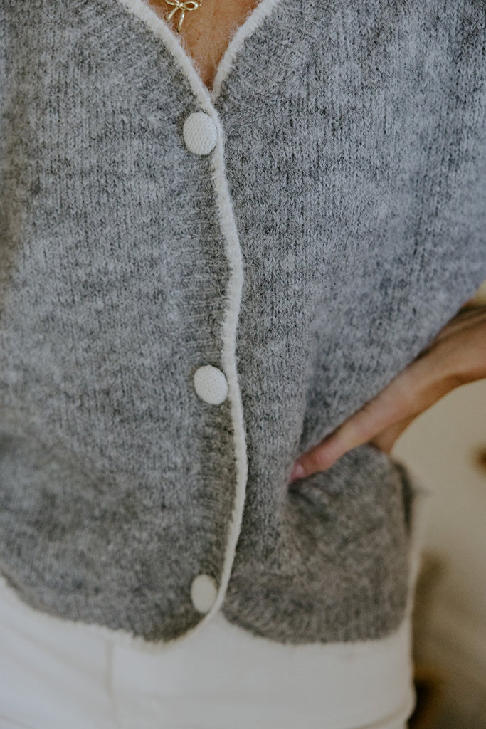 Scalloped Sweater With White Trim - Grey