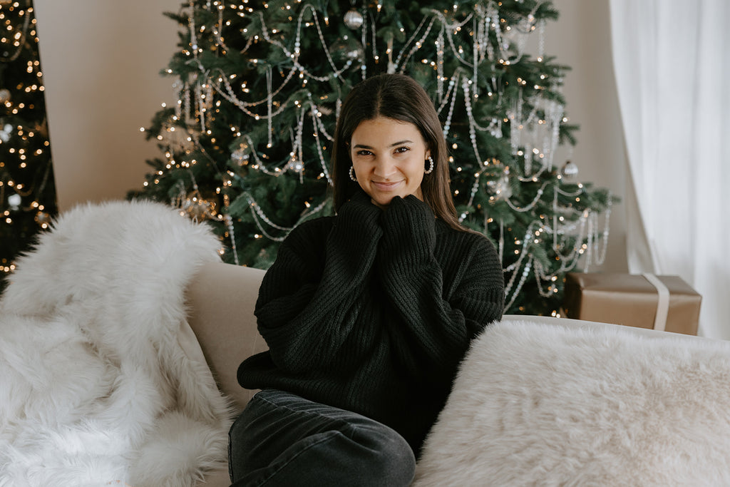 Classic Knit Sweater - Black