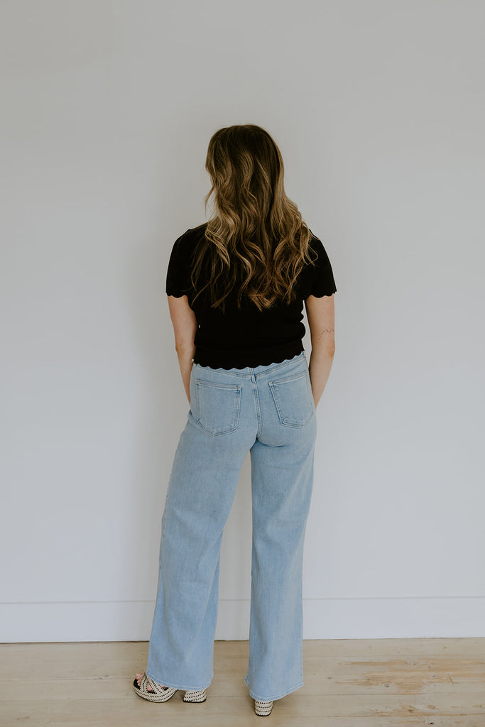 Scalloped Short Sleeve Cardigan - Black