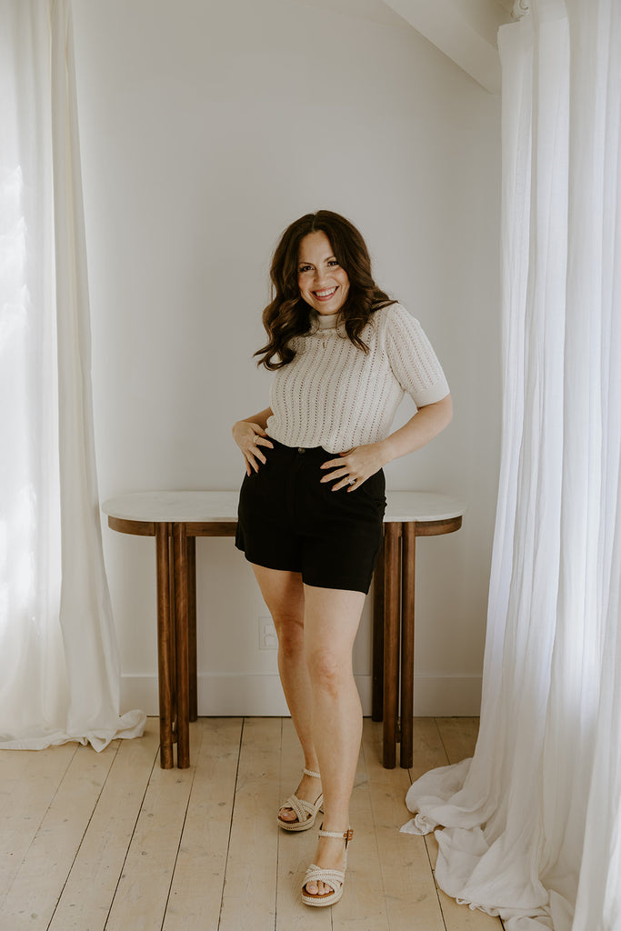 Linen Shorts With Pockets - Black