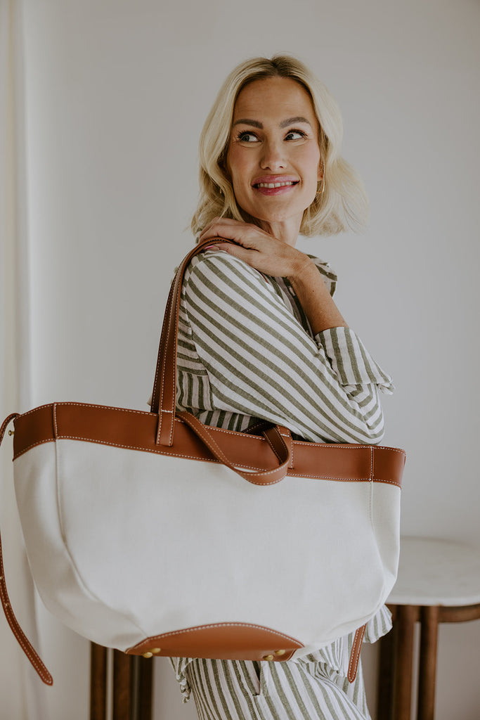 The Canvas Tote - Tan