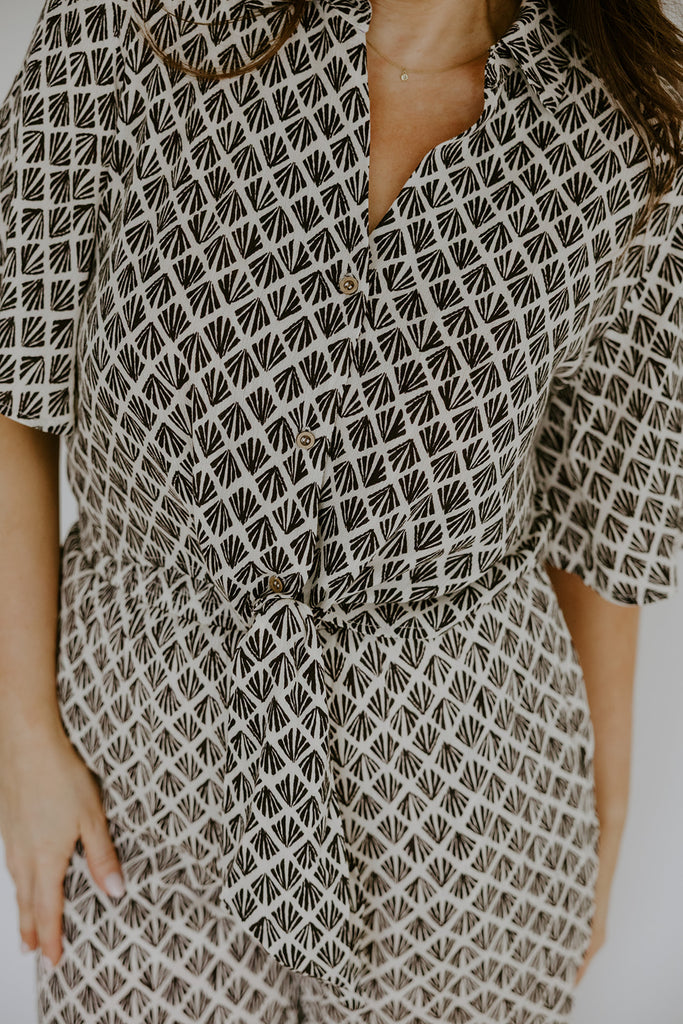 Black & White Printed Set