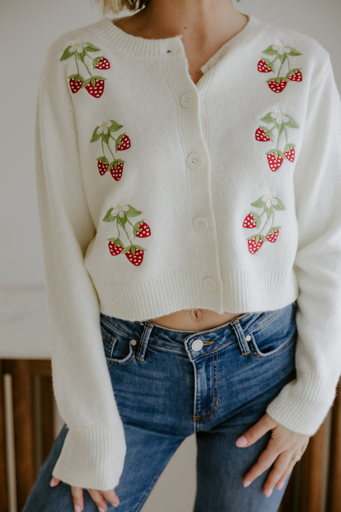 Strawberry Cardigan - Ivory