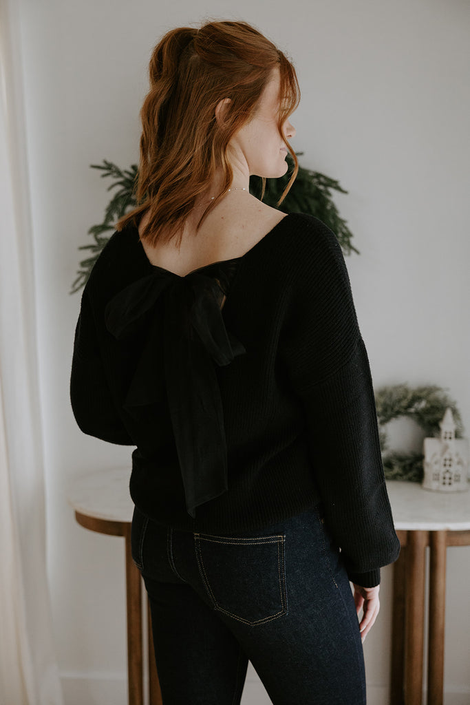 Back Bow V-Neck Sweater - Black