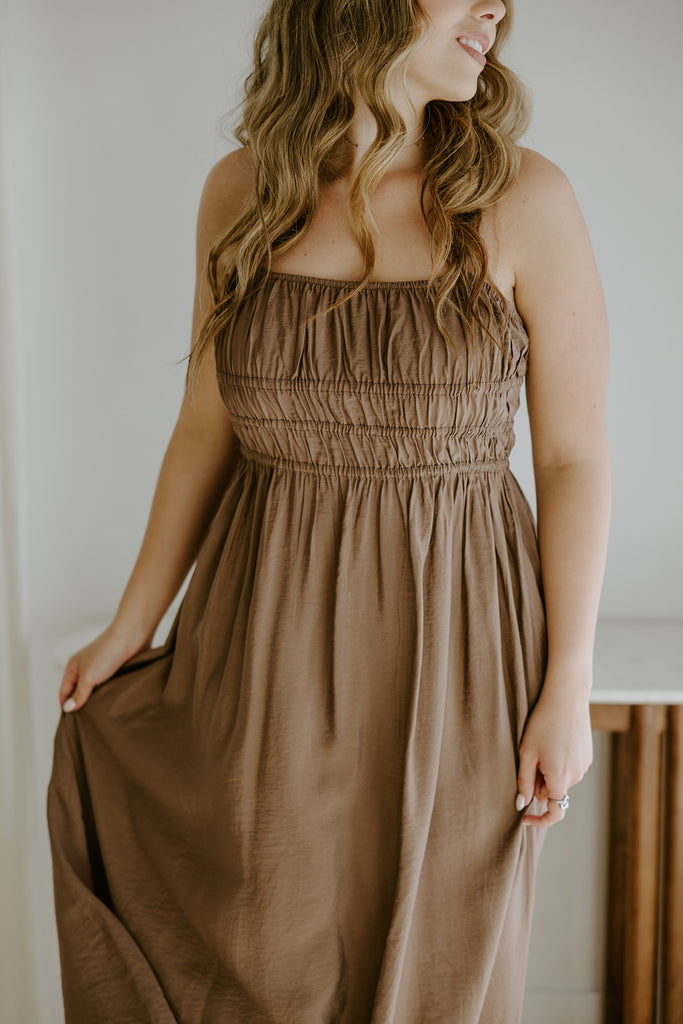 Lightweight Ruched Top Midi Dress - Mocha