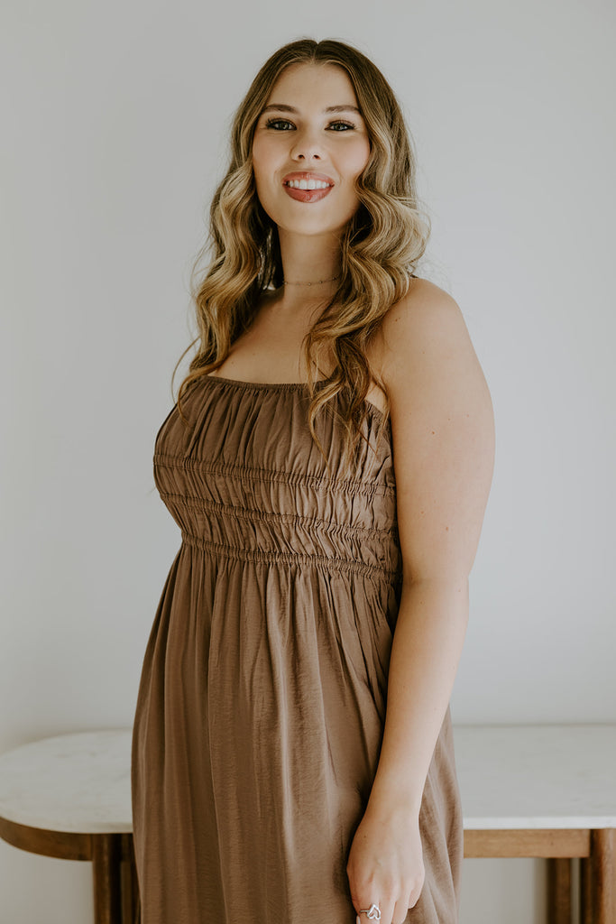 Lightweight Ruched Top Midi Dress - Mocha