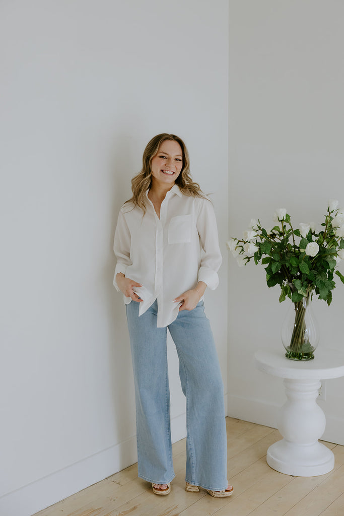 Classic Button up - White