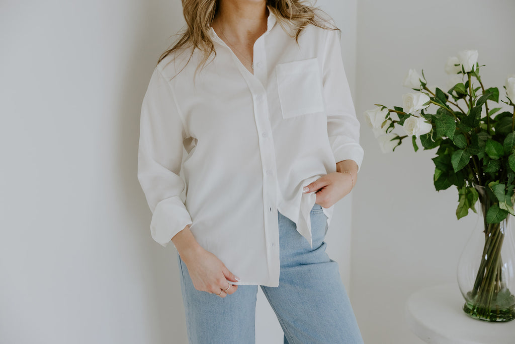 Classic Button up - White