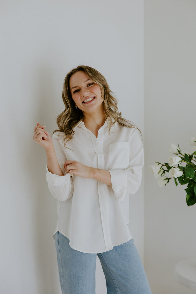 Classic Button up - White