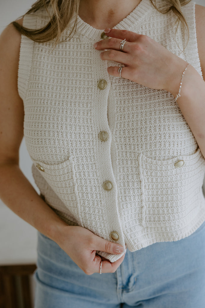 Sleeveless Knit Vest - Cream