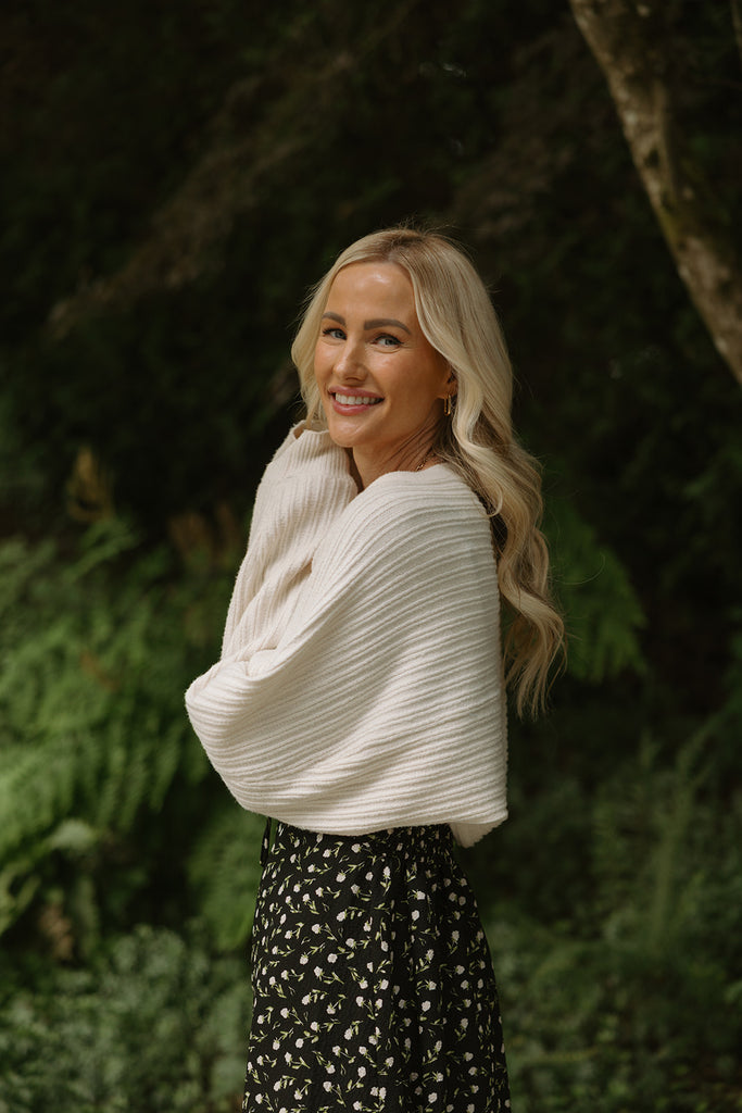 The Cropped Ballet Shrug - Cream