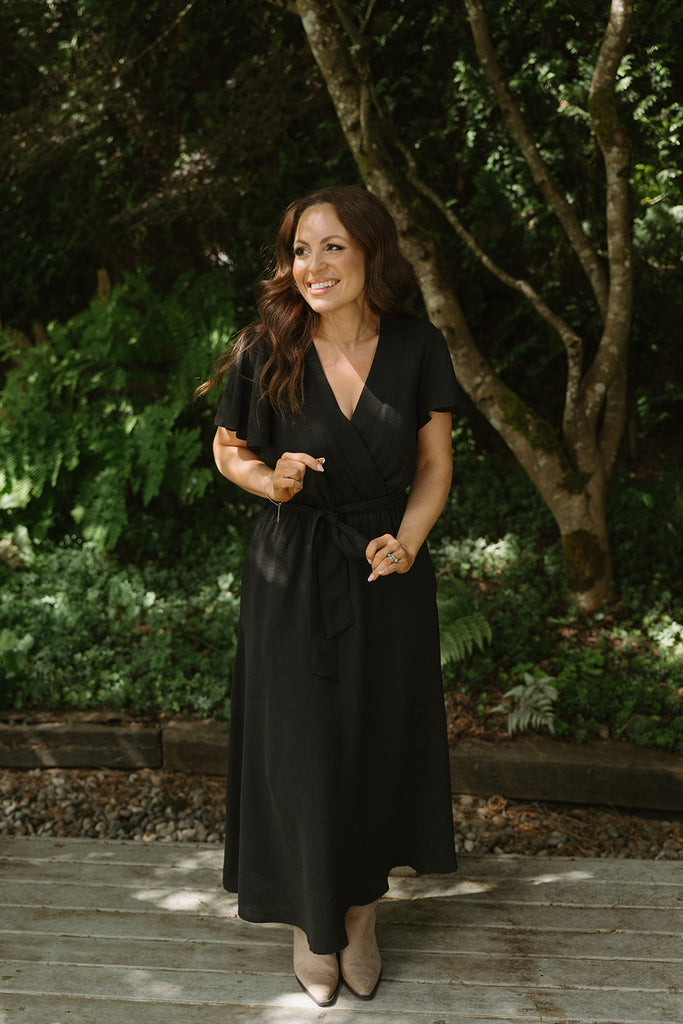 Ruffle Cap Sleeve V-Neck Midi Dress - Black