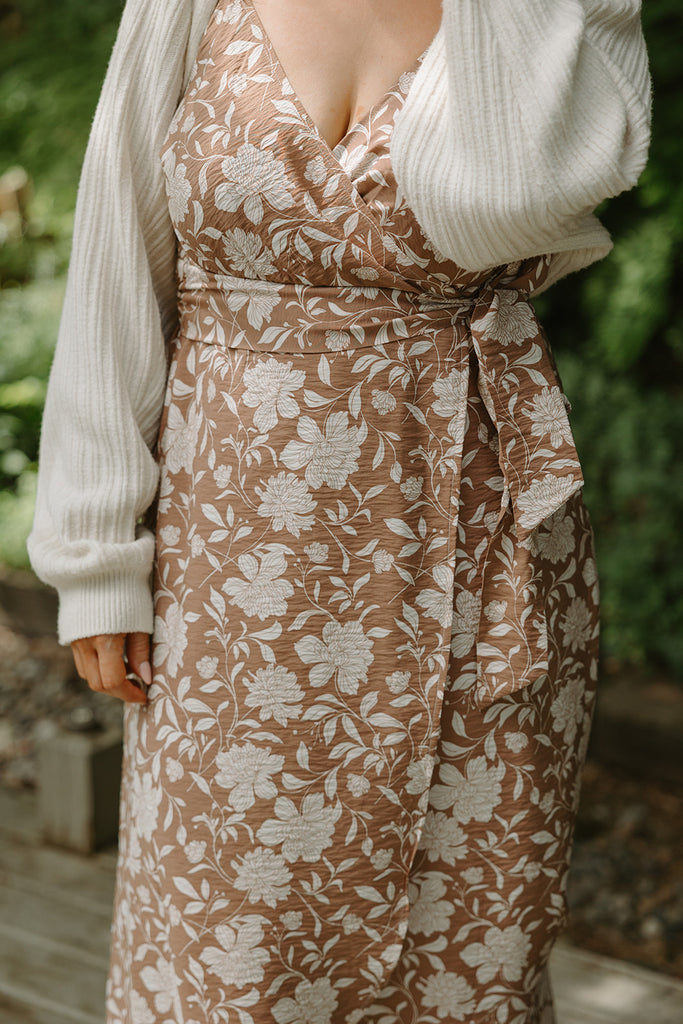 The Cropped Ballet Shrug - Cream