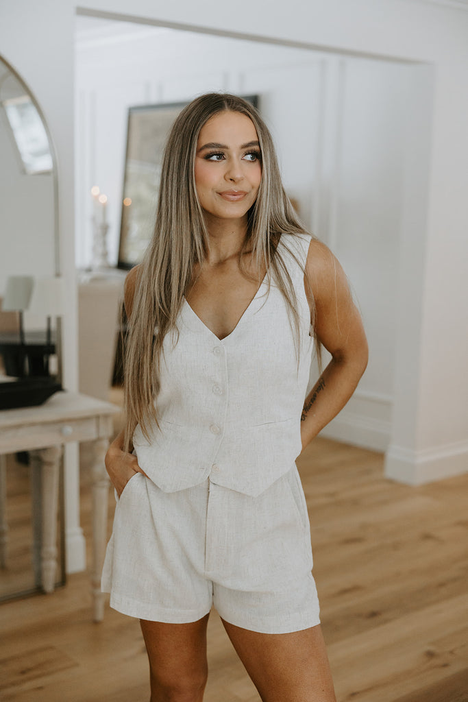 Linen Shorts with Pockets - Oat