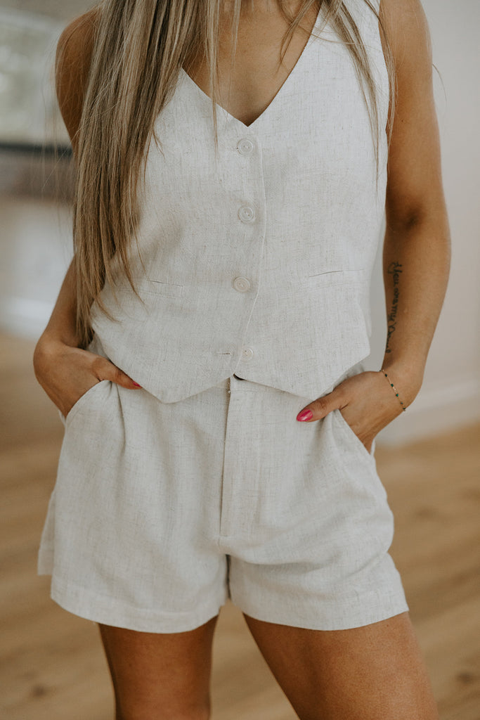 Linen Shorts with Pockets - Oat