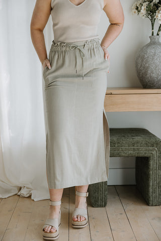 Linen Short With Button Details - Taupe