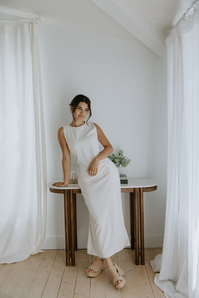 Classic Linen Dress With Smocked Back - Oat