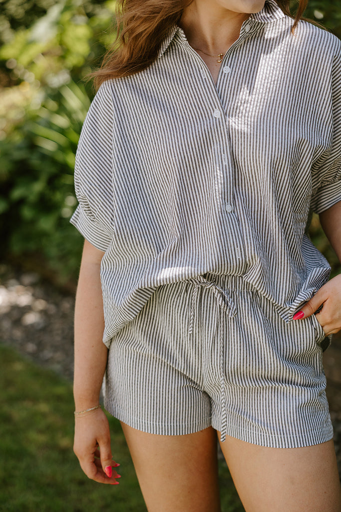 Striped Lightweight Set - Black/White