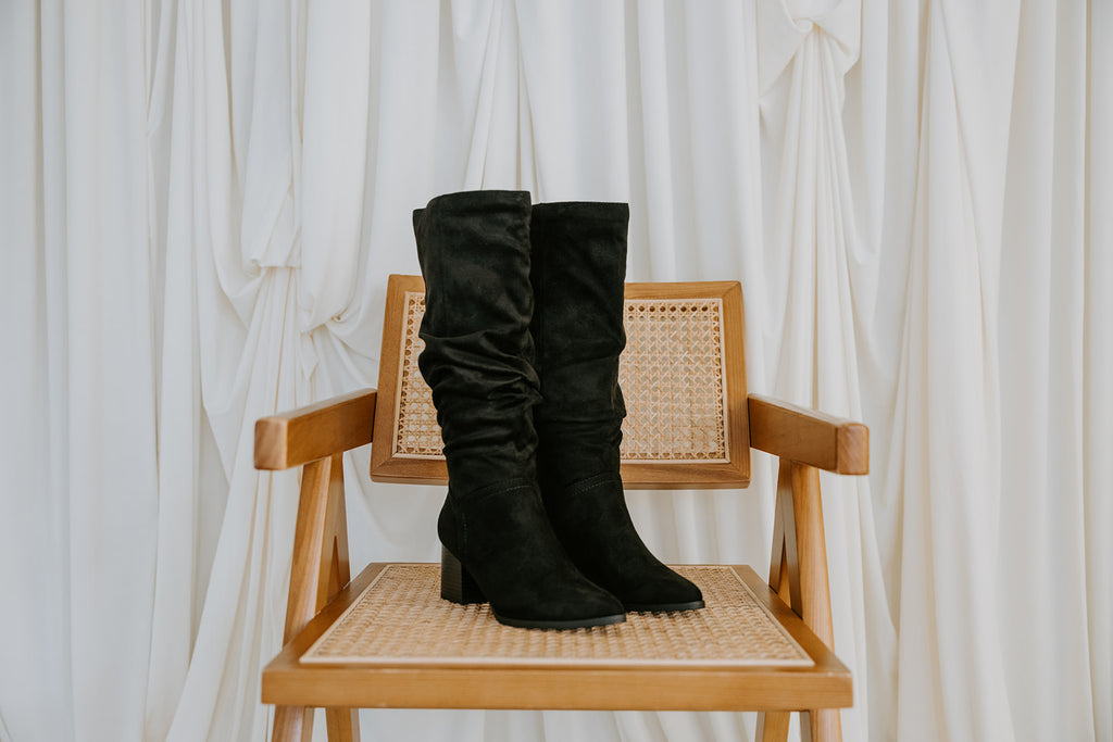 The Fall Slouch Boot - Black