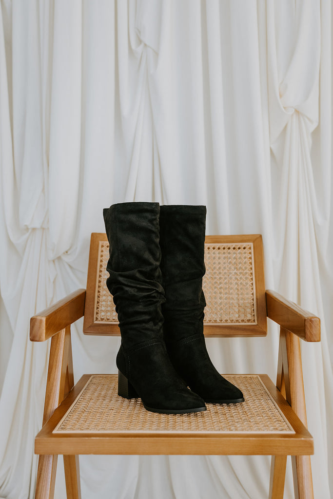 The Fall Slouch Boot - Black