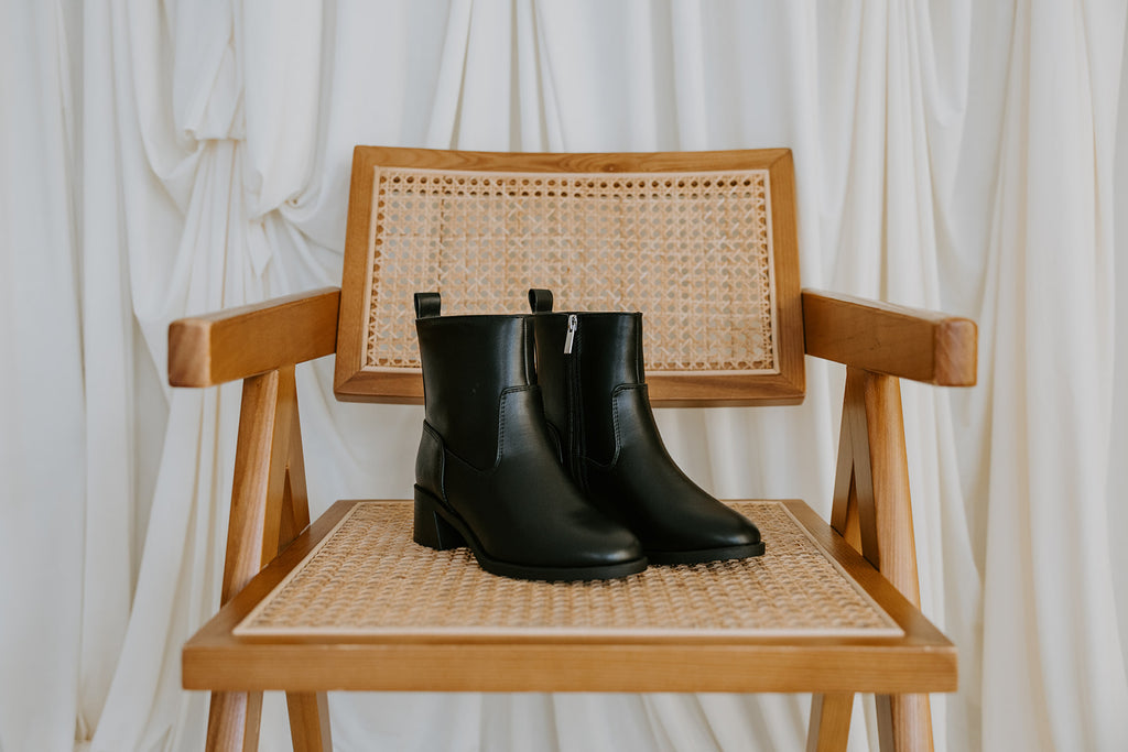 Classic Short Boot - Black