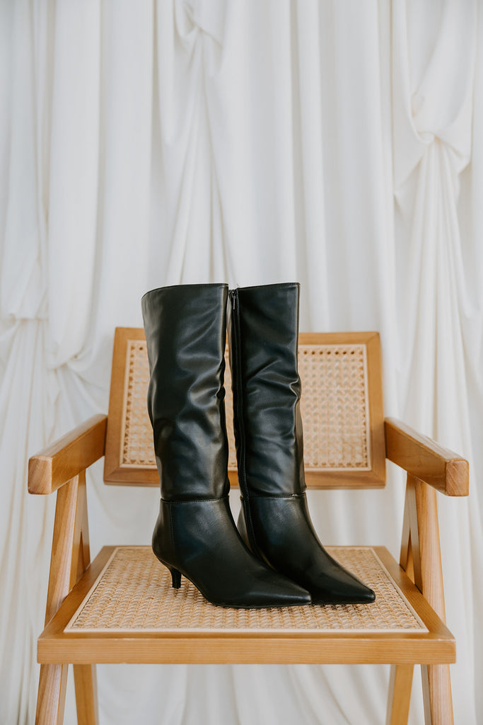 Kitten Heel Classic Boot