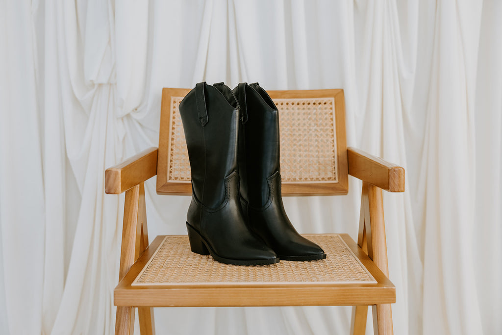 The New Cowgirl Boot - Black