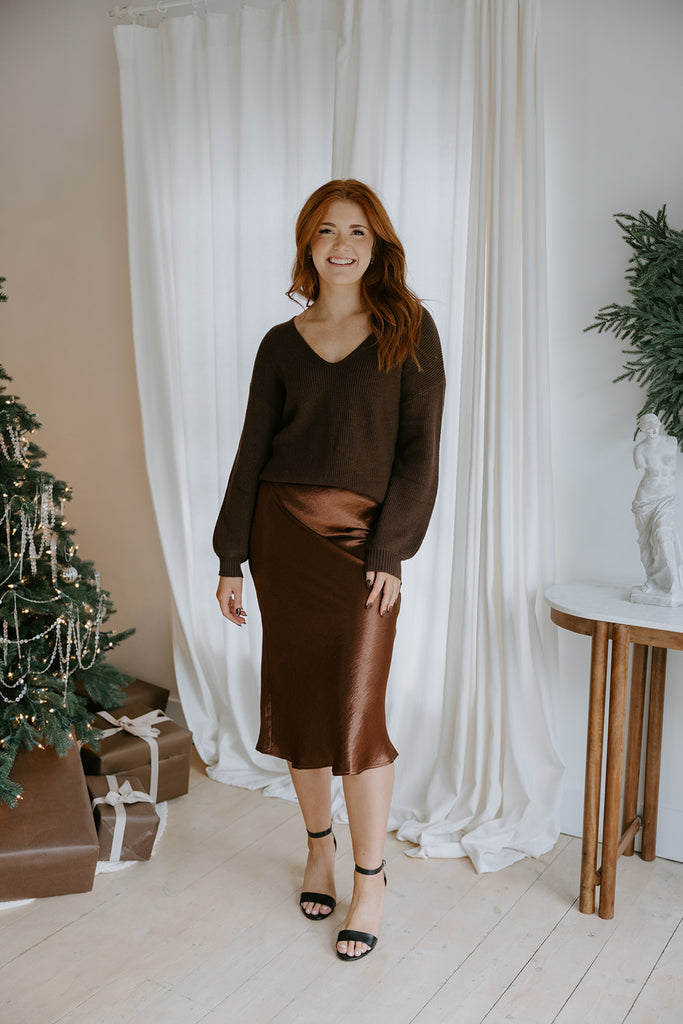 Back Bow V-Neck Sweater - Brown