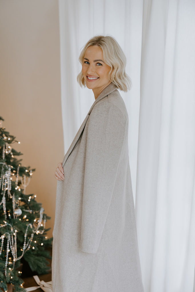 The Classic Coat - Oatmeal