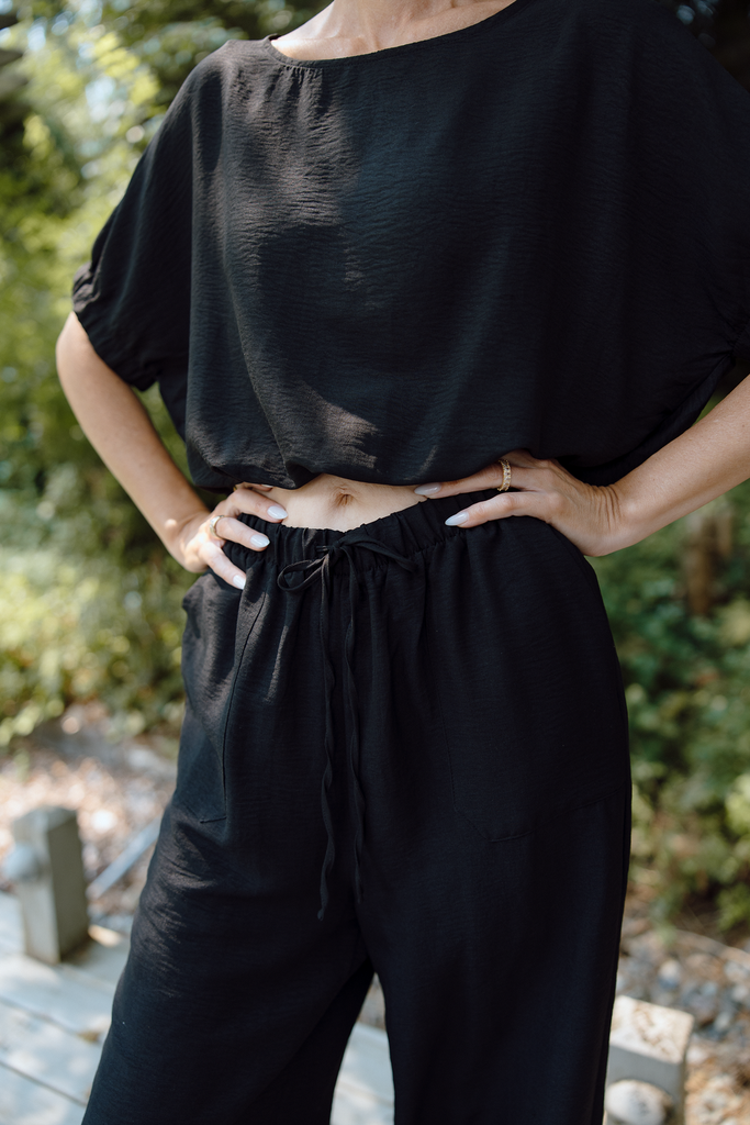 Top & Flowy Pant Casual Set - Black
