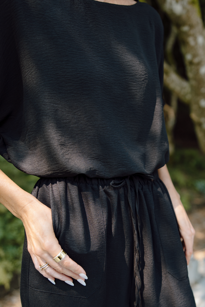 Top & Flowy Pant Casual Set - Black