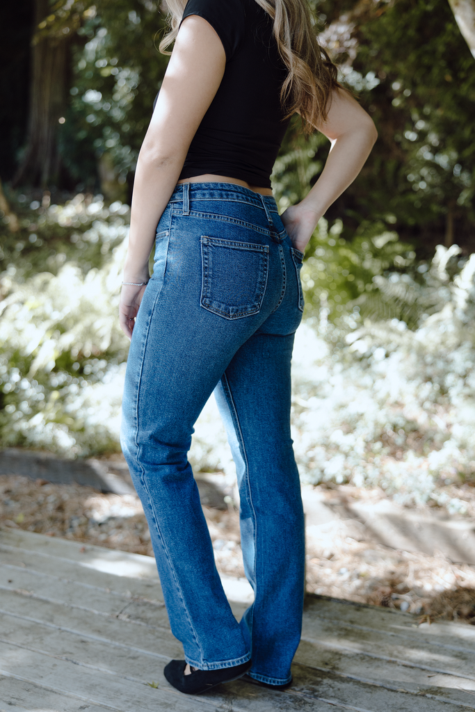 Stovepipe Straight - Dark Denim